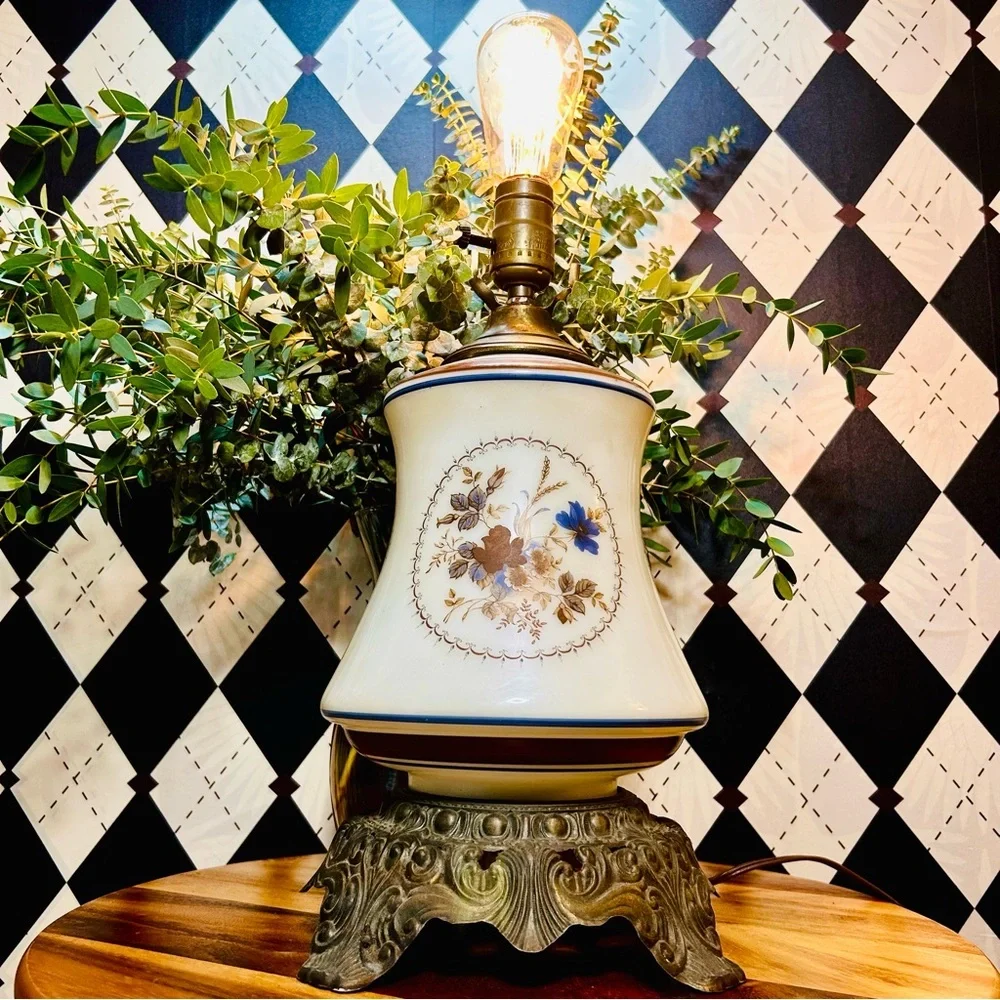 Vintage Quoizel Hurricane Lamp‎ “Abigail Adams”– Revived Edison-Style